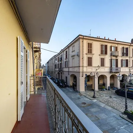 Apartamento Trilocale In Centro Con Parcheggio Gratuito 4 Persone Trino