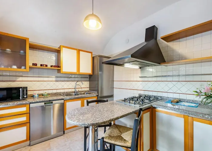 Appartement Trilocale In Centro Con Parcheggio Gratuito 4 Persone *