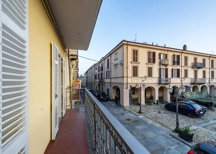 Appartement Trilocale In Centro Con Parcheggio Gratuito 4 Persone Trino